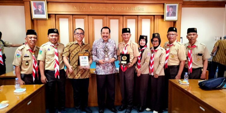 Kwarcab Sigi Study Visit ke Kwarnas Terkait Pengelolaan Organisasi dan Administrasi Kepramukaan
